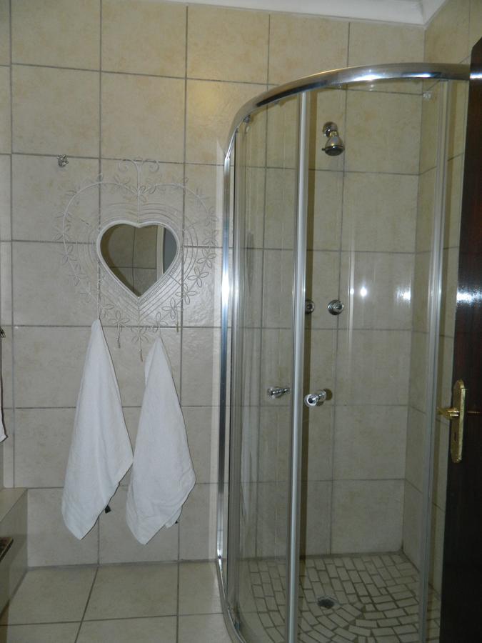 Guest House Gabby Klerksdorp Exterior photo